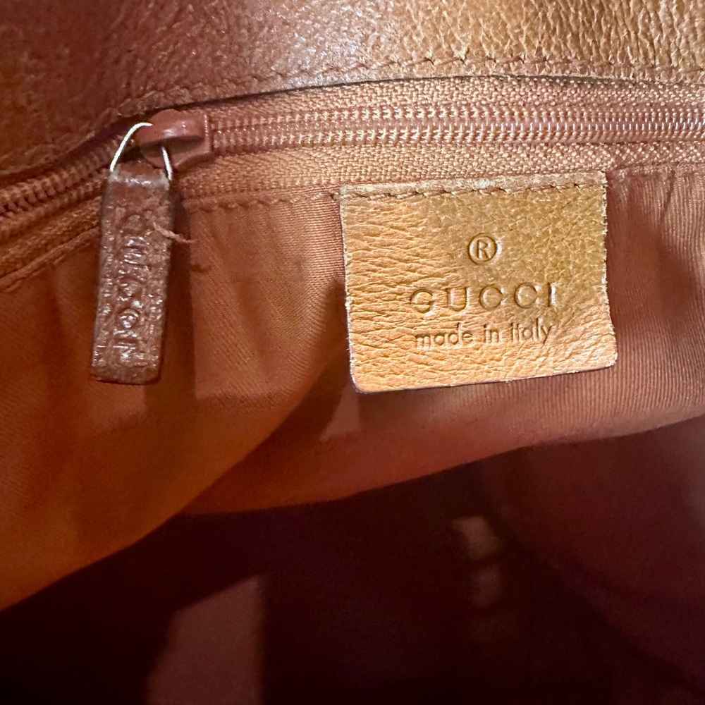 Gucci GG Logo Vintage Canvas Shoulder Bag - Picture 14 of 15